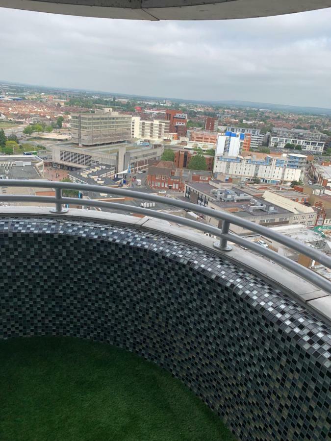 Luxury Panoramic Balcony Swindon Central Esterno foto