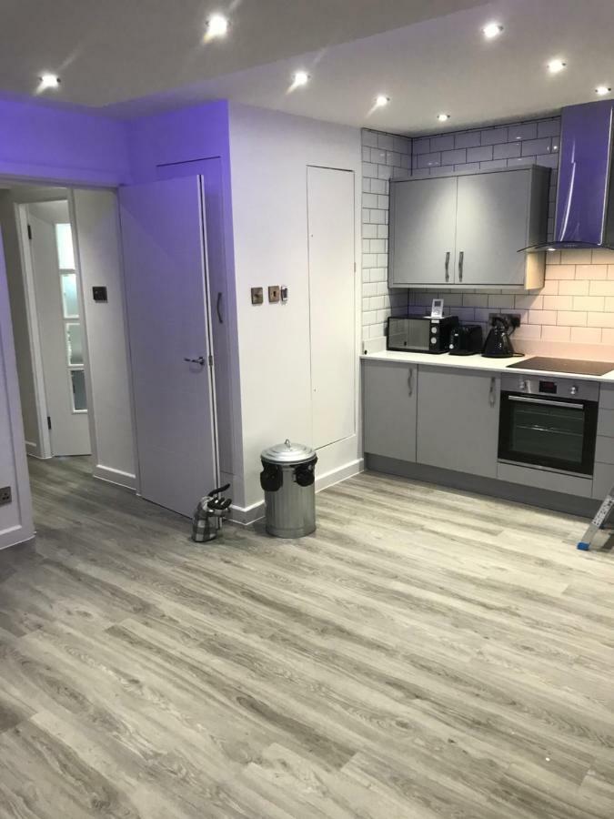 Luxury Panoramic Balcony Swindon Central Esterno foto